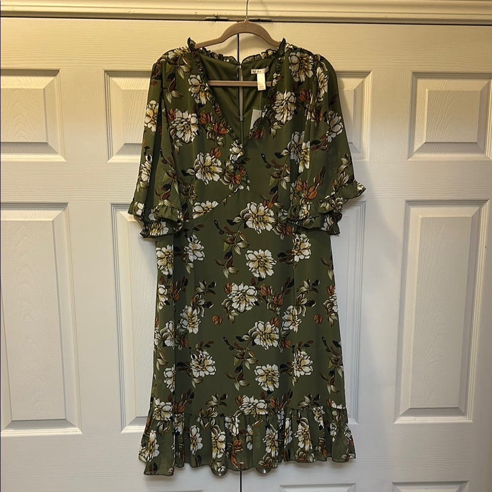 Floral Green Dress 22-24W